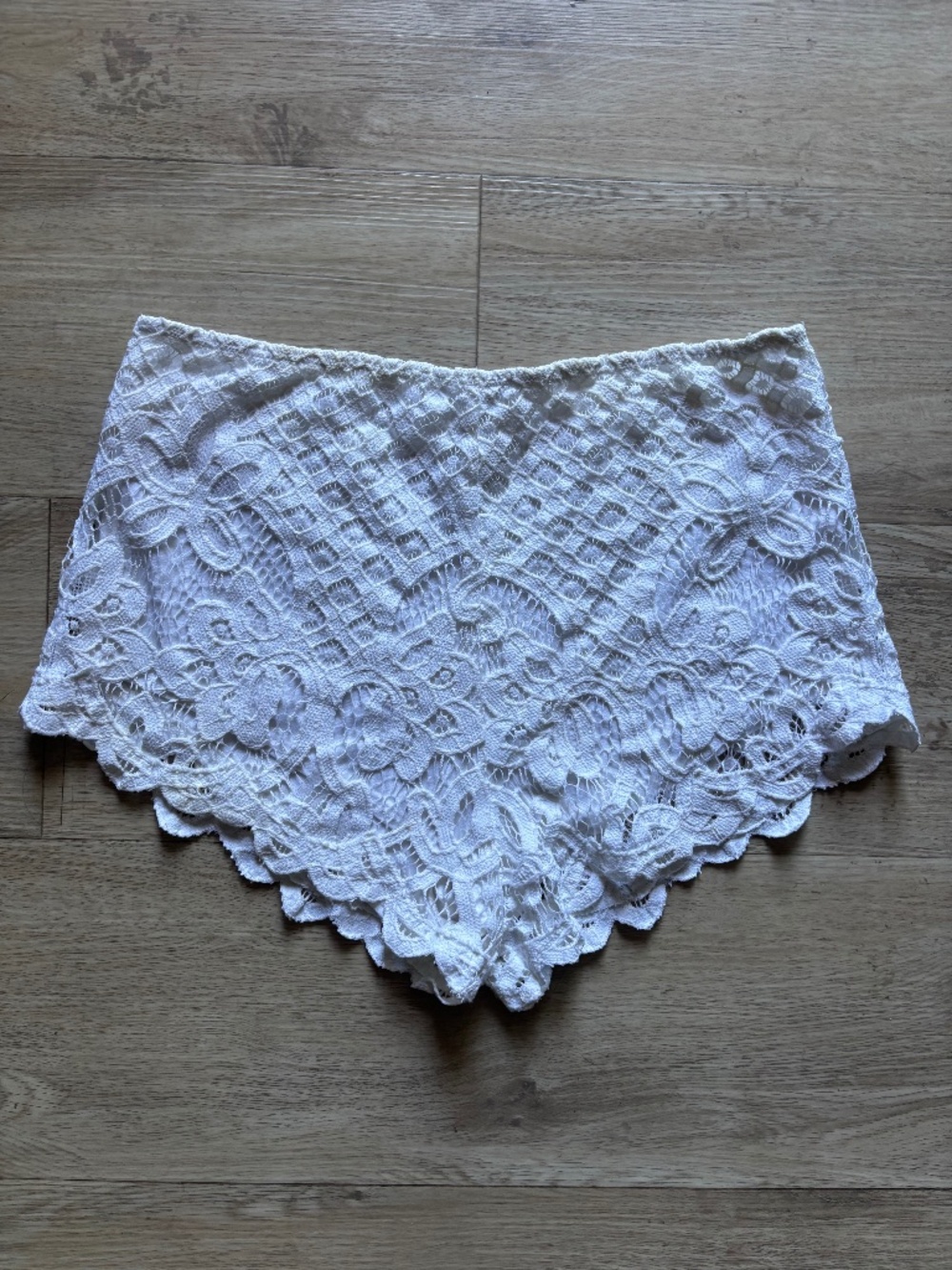 Free People FP One White Lace Crochet Shorts XS Festival Boho